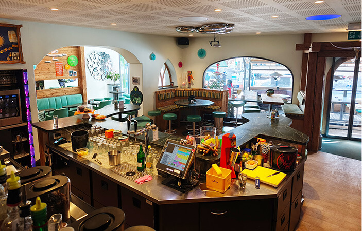 Lindemann's Overtime Bar